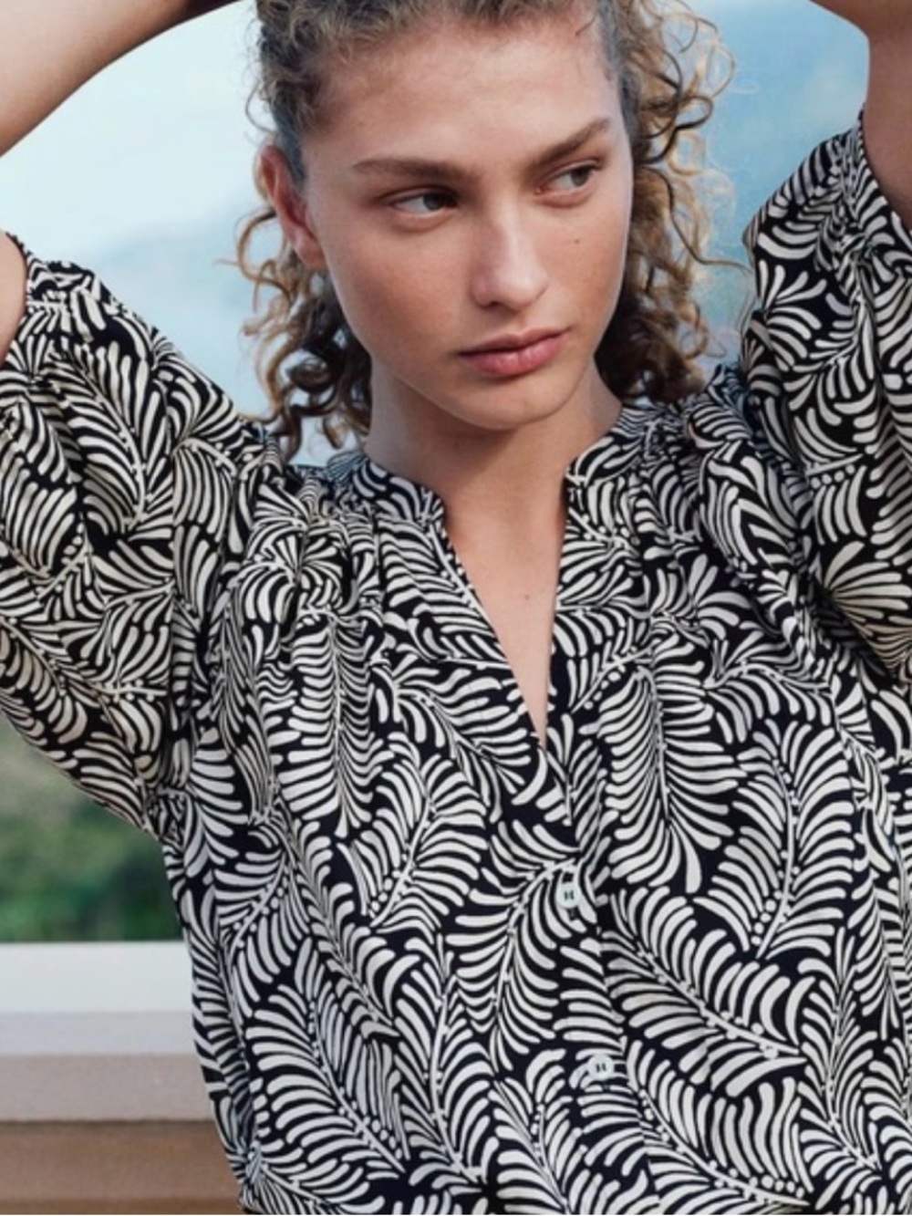 H&M Black & White Leaf Swirl Puff Sleeve Blouse